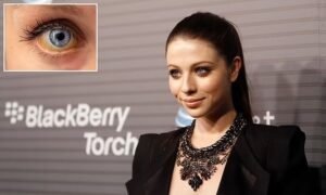 Michelle Trachtenberg illness