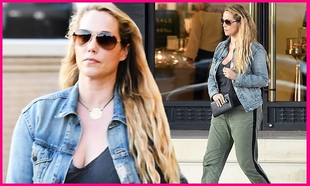 Elizabeth Berkley Age